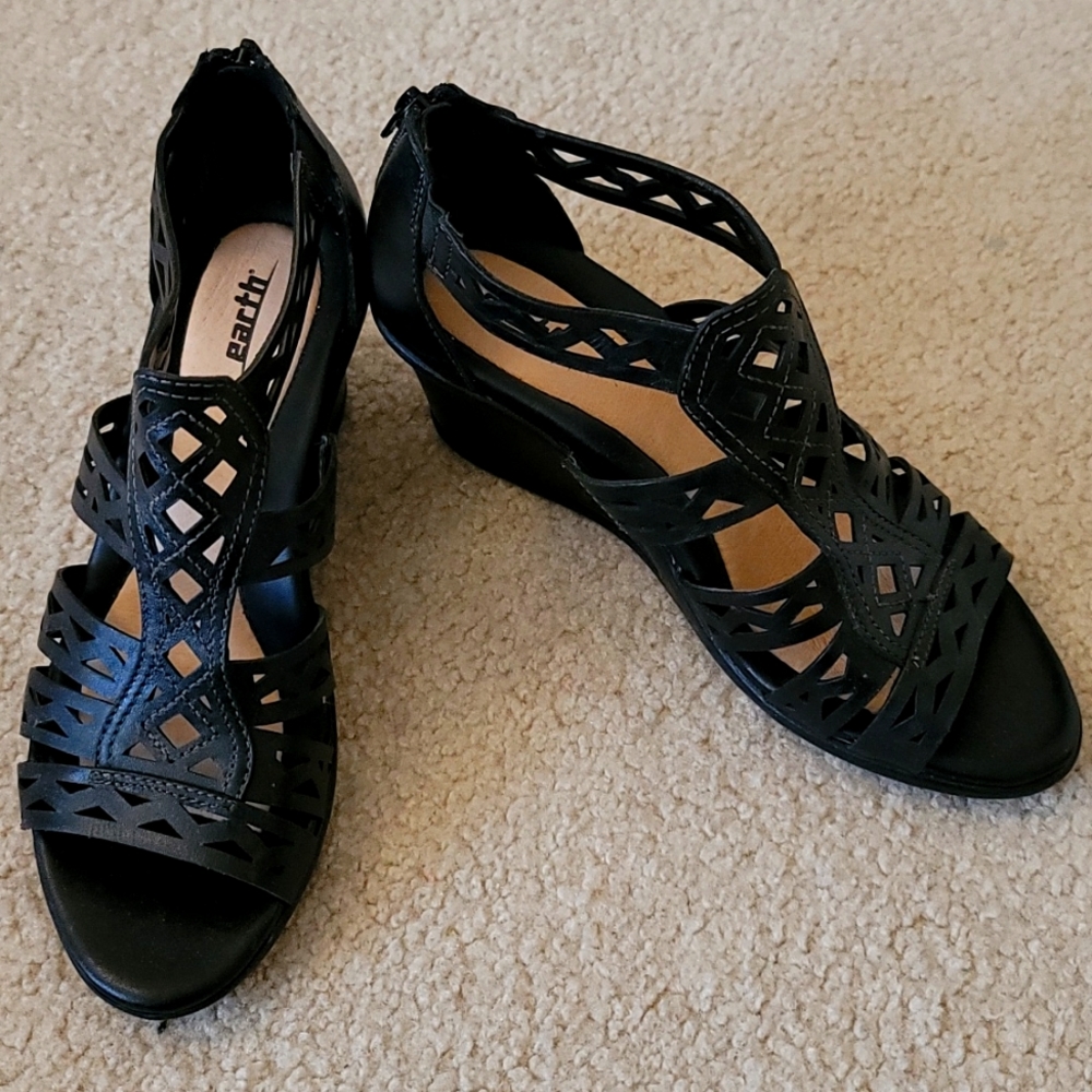 NEW Earth Leather Wedges Orthopedic Insole Petal 8.5
